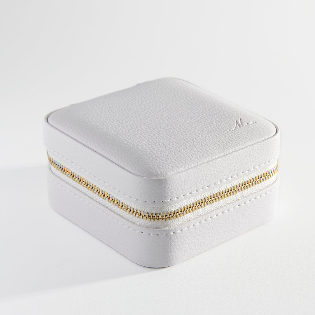 【再販】Boîte à bijoux.。.:*ジュエリーボックス №4 Petit coffre blanc pour bijoux | Cuir végétalien | MIAJWL – Mia Bijoux