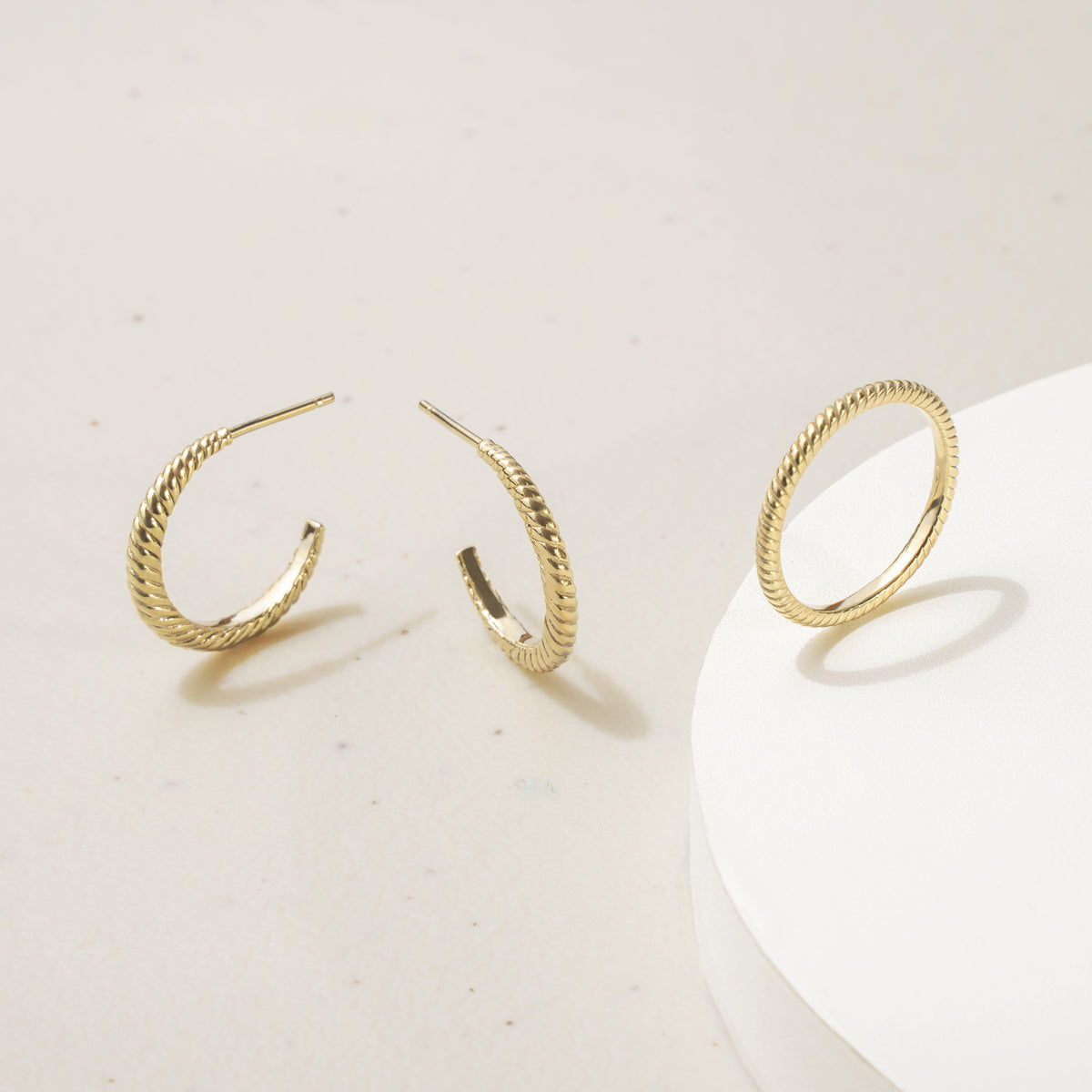 women stainless steel gold twisted ring and earring croissant boucles et bagues or femmes acier inox