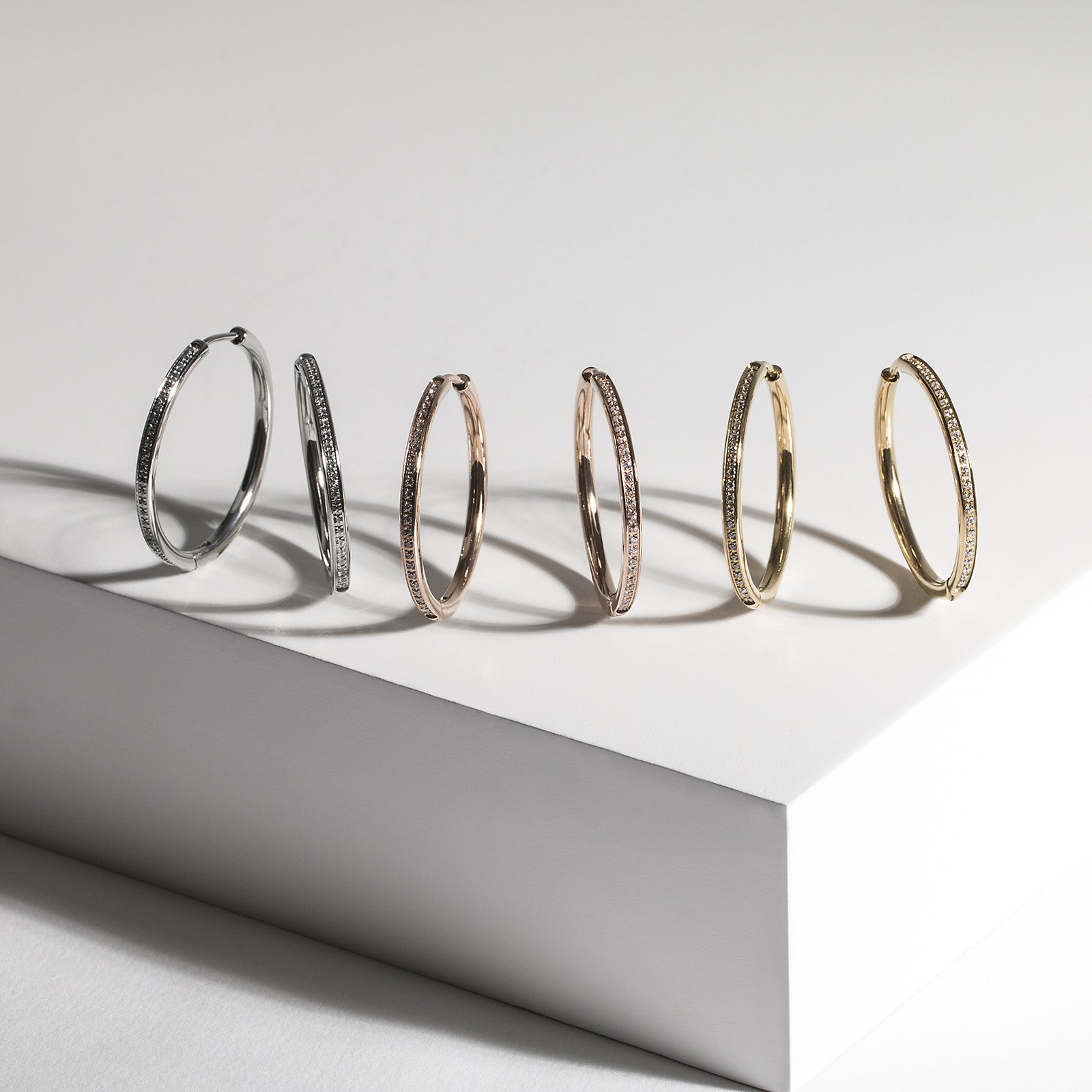 eternity-hoop-earrings-hypoallergenic-stainless-T217E005AR-MIA